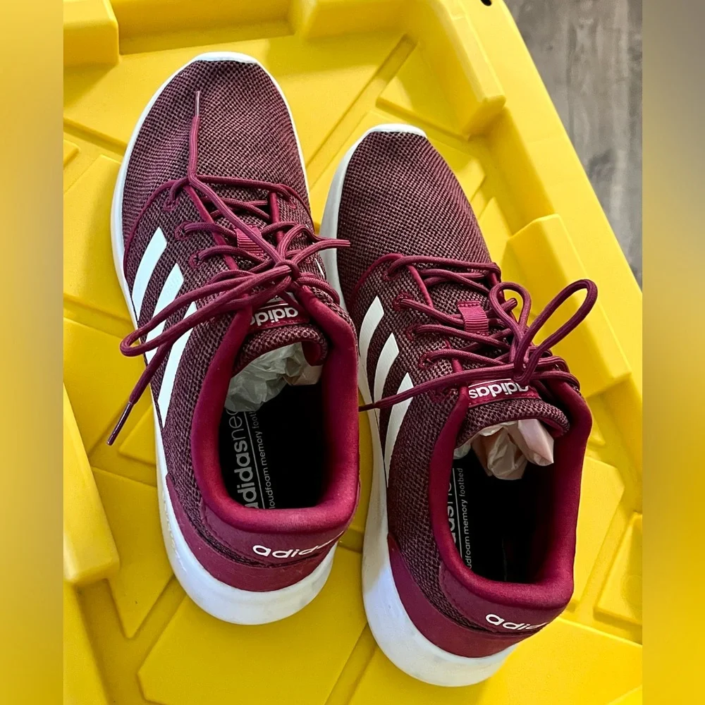 Women’s ADIDAS Neo Cloudfoam Qt Racer Running Shoe Maroon & White 8